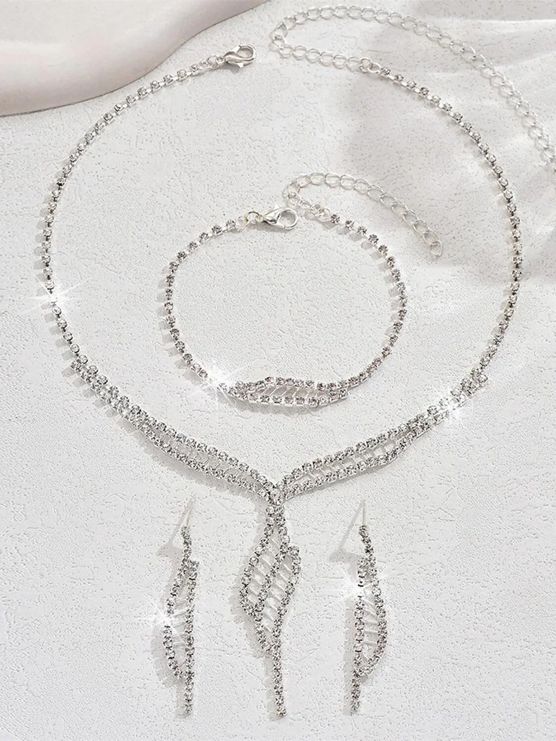 1 set Jewelry Set 4pcs Rhinestone Alloy Earrings Necklace Bracelets Women's Elegant Vintage Fashion Jewelry Set For Wedding Party