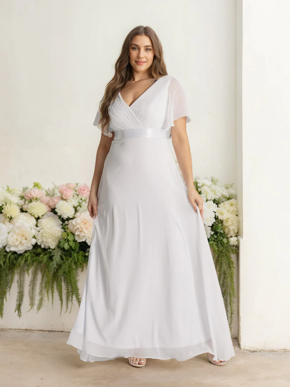 A-Line/Princess Deep V-Neck Short Sleeves Floor-Length Plus Size Bridesmaid Dresses with Ruffles - Image 3