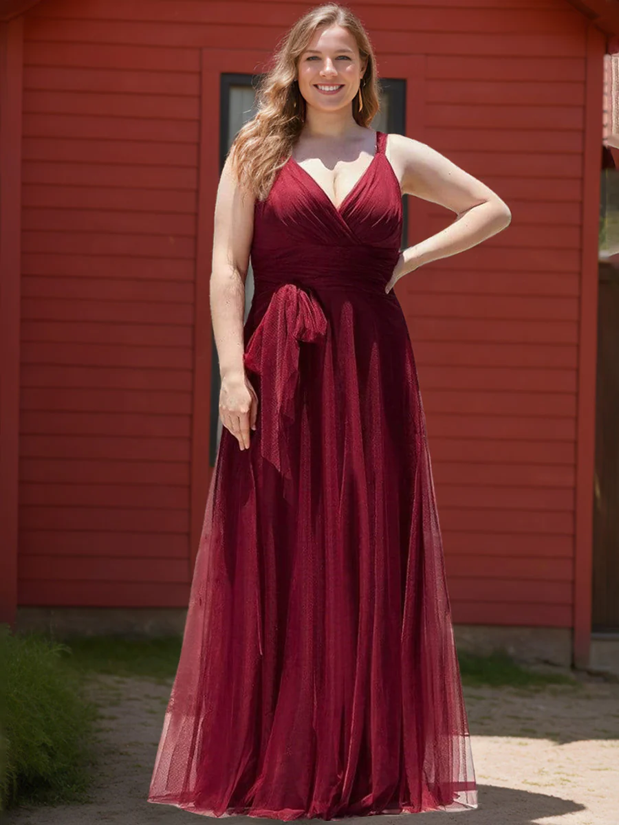 A-Line/Princess Deep V-Neck Sleeveless Floor-Length Plus Size Bridesmaid Dresses with Lace