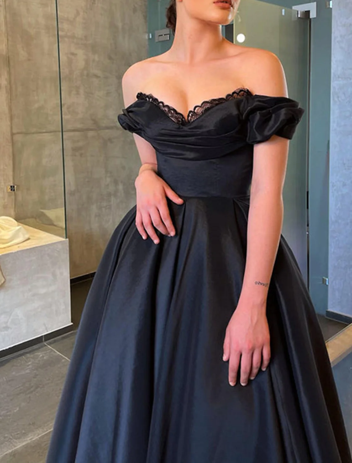 A-Line/Princess Off-the-Shoulder Tea-Length Cocktail Dresses - Image 3