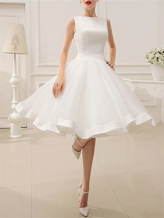 A-Line/Princess Scoop Knee-Length Wedding Dress - Image 2