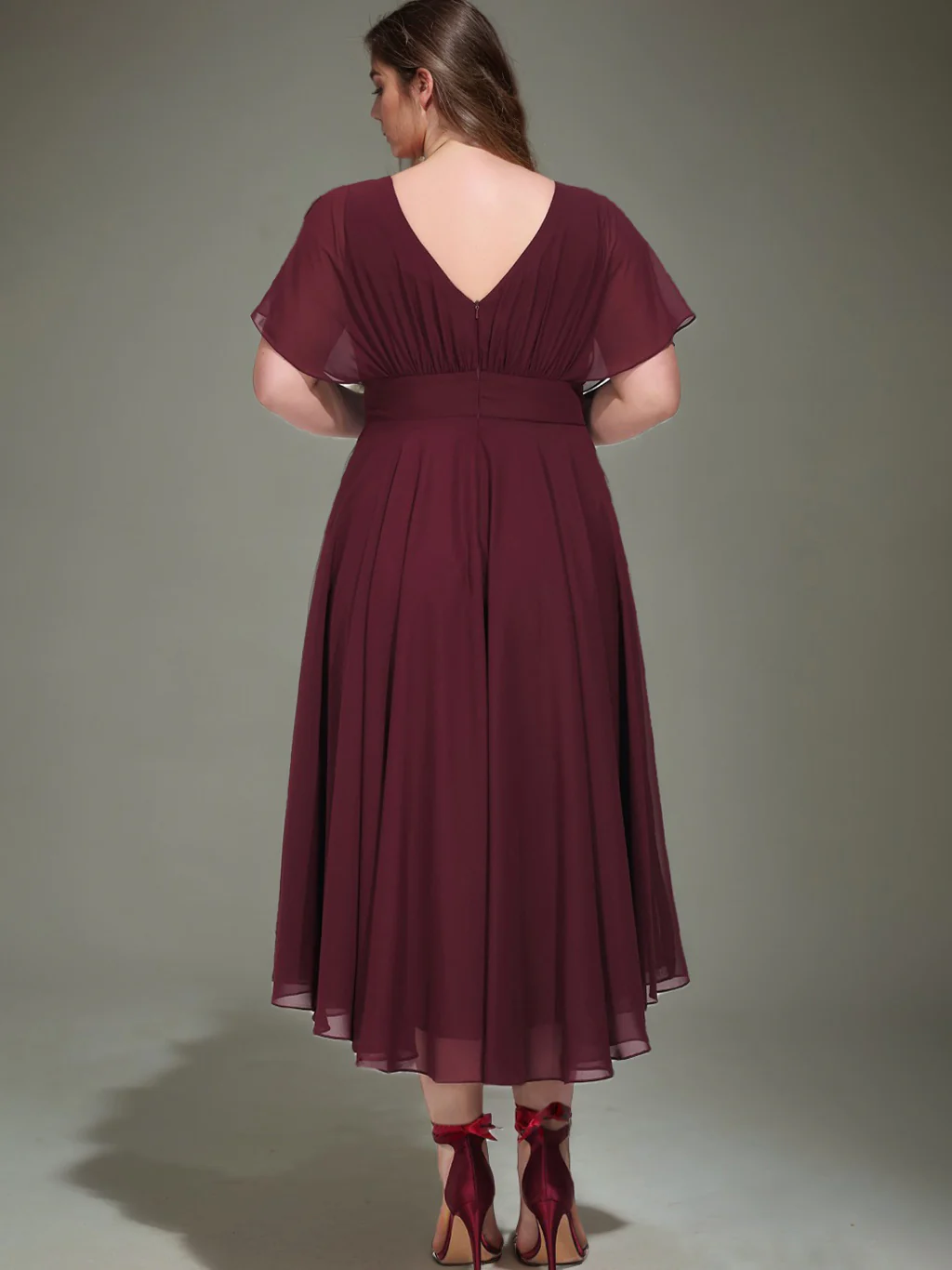 A-Line/Princess Scoop Short Sleeves Asymmetrical Plus Size Bridesmaid Dresses with Ruffles - Image 2