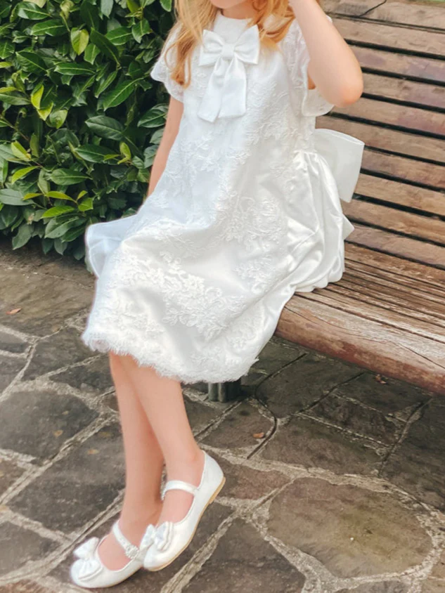 A-Line/Princess Scoop Short Sleeves Knee-Length Pleated Flower Girl Dresses with Bows & Lace Appliques - Image 5