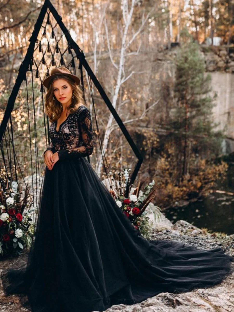 A-line/Princess Sexy V-Neck Long Sleeves Black Wedding Dresses with Lace - Image 2