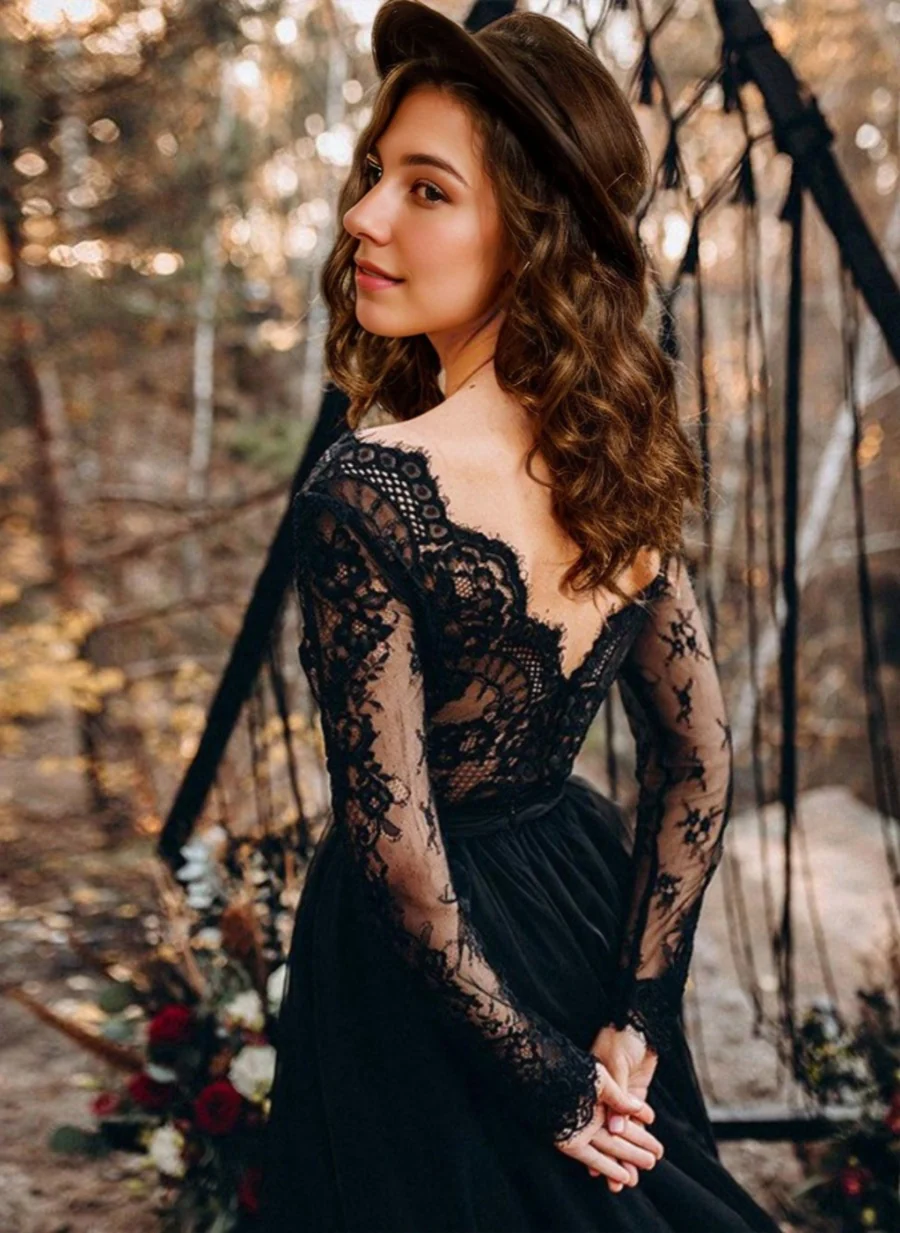 A-line/Princess Sexy V-Neck Long Sleeves Black Wedding Dresses with Lace - Image 4