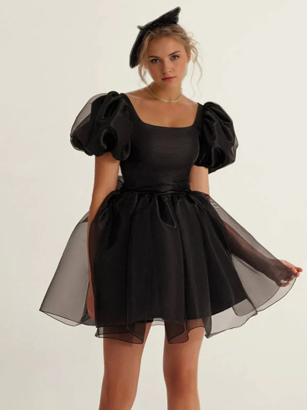 A-Line/Princess Square Mini Wedding Dress - Image 3
