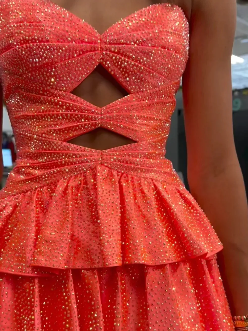 A-Line/Princess Strapless Sleeveless Short/Mini Homecoming Dresses with Rhinestones & Ruffles - Image 12