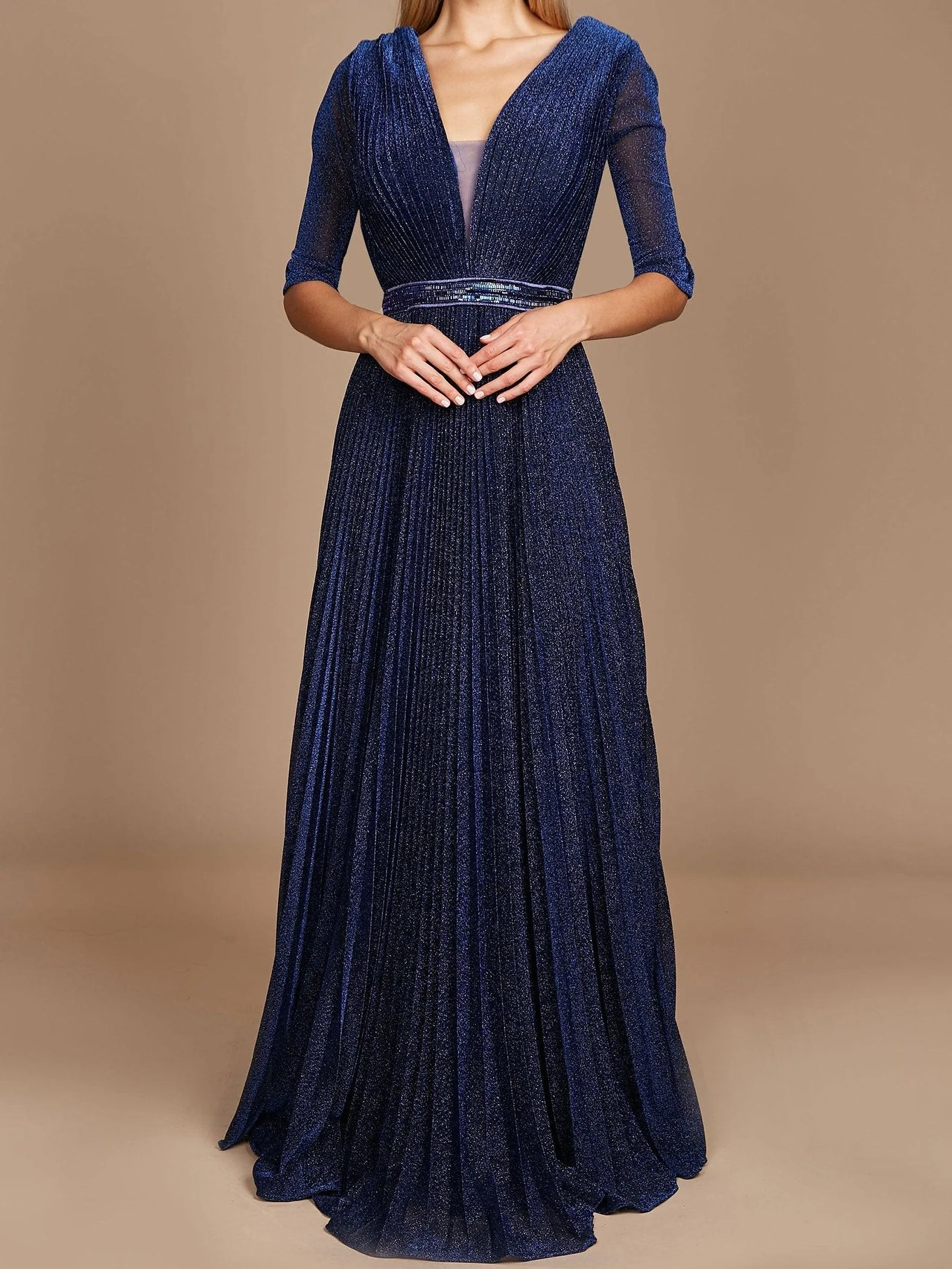 A-Line/Princess V-Neck 3/4 Length Sleeves Floor-Length Mother of the Bride Dresses - Image 3
