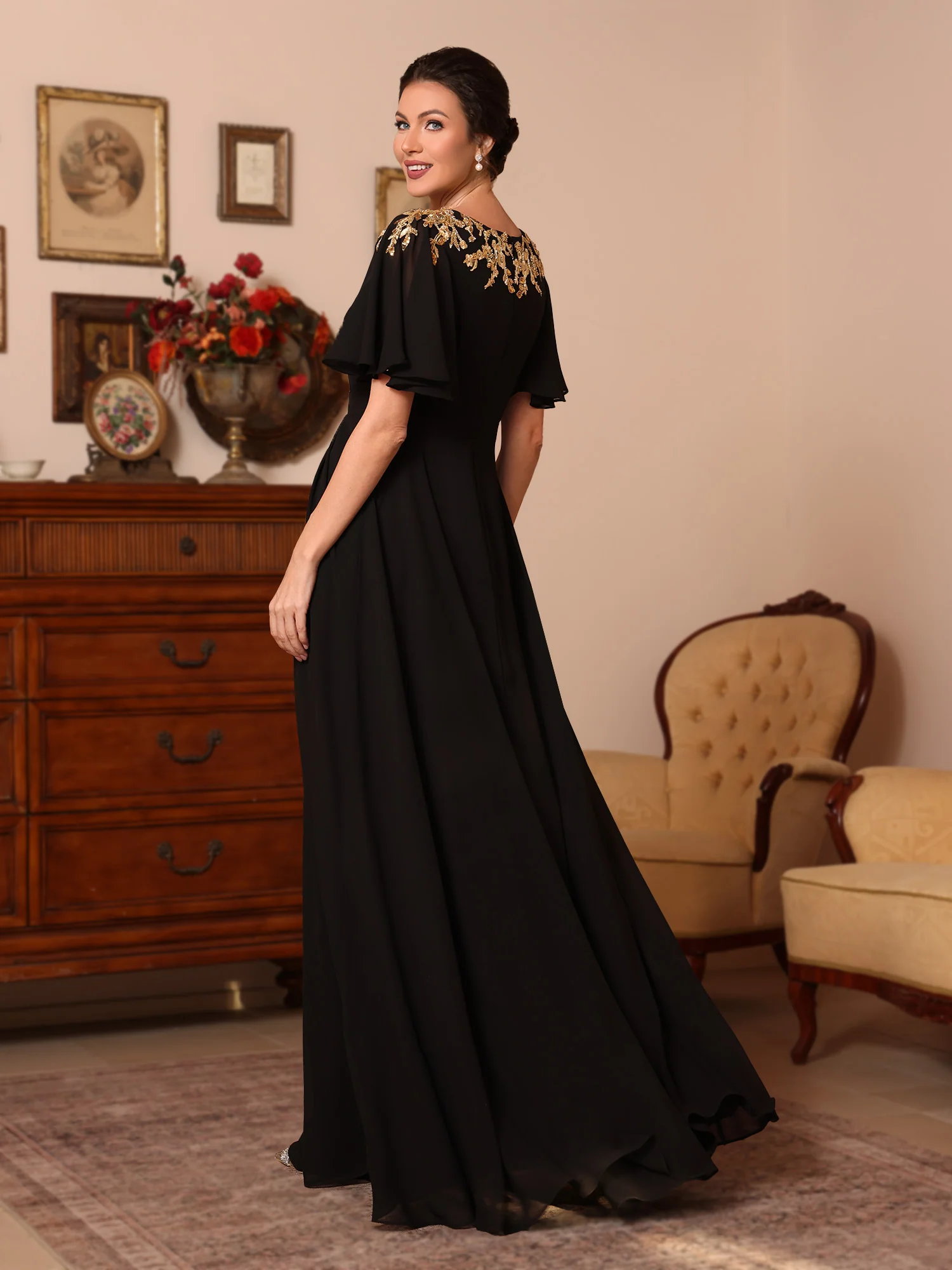 A-Line/Princess V-Neck Chiffon Mother of the Bride Dresses Appliques Floor-Length Short Sleeves Ruffles - Image 2
