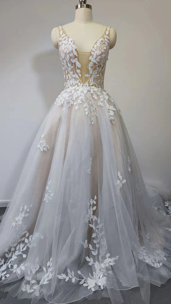 A-Line/Princess V-Neck Floor-length Lace Wedding Dress - Image 3