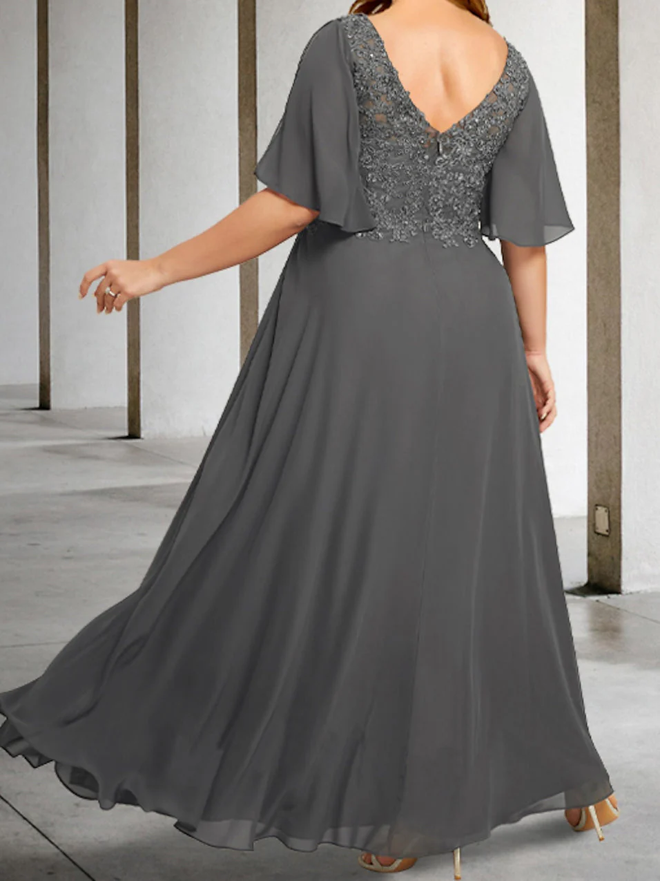 A-Line/Princess V-Neck Half Sleeves Floor-Length Mother of the Bride Dresses with Applique - Image 4