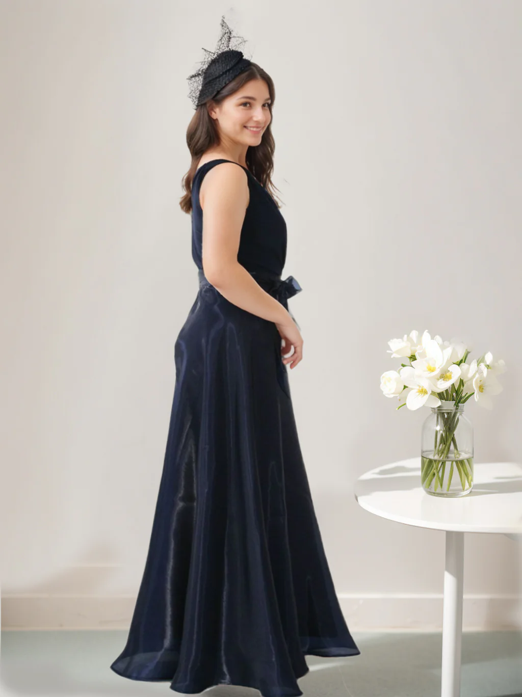 A-Line/Princess V-Neck Sleeveless Floor-Length Plus Size Mother of the Bride Dresses with Bow - Image 3