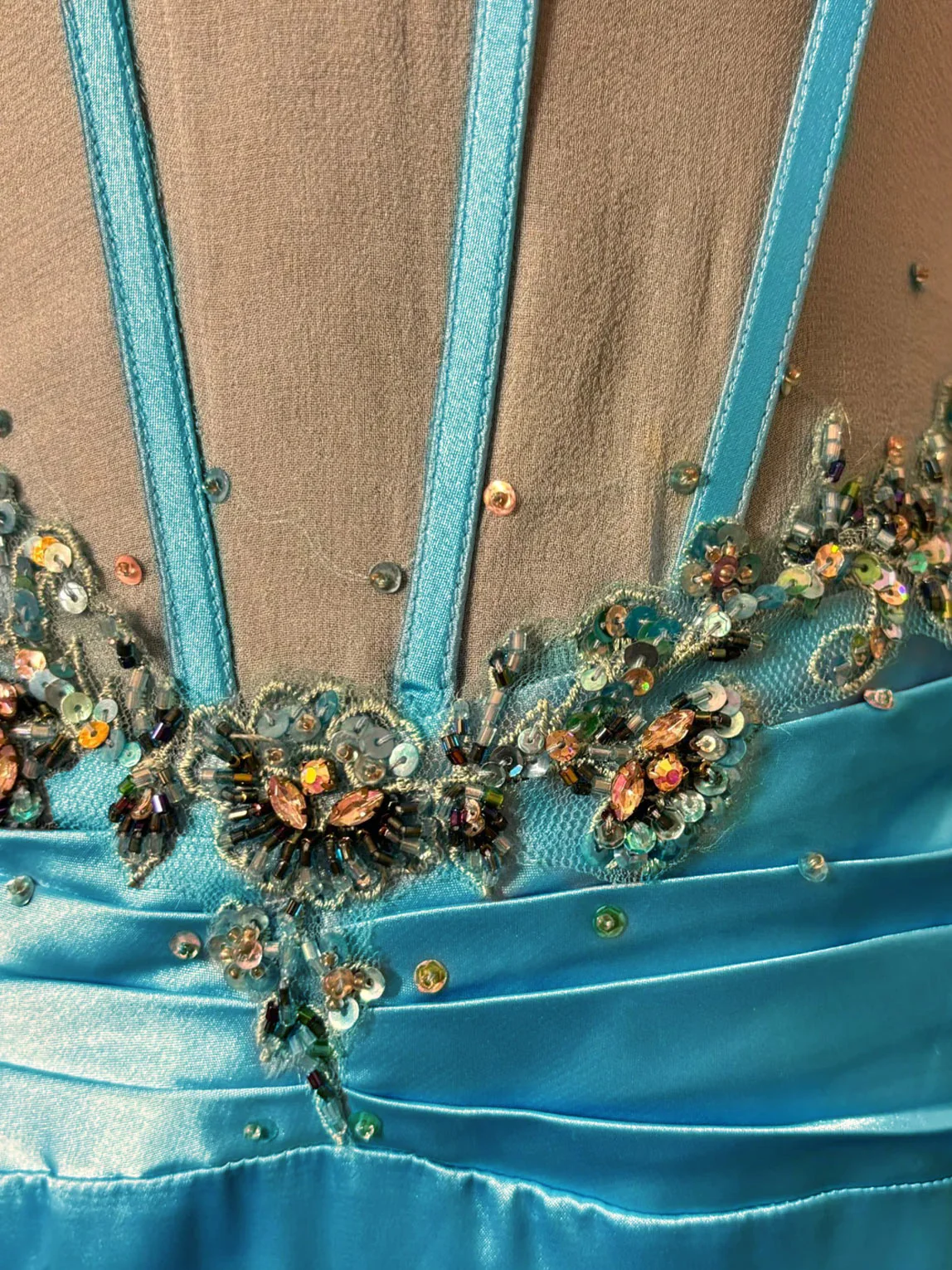 A-Line/Princess V-Neck Spaghetti Straps Sleeveless Asymmetrical Taffeta Prom Dresses with Ruffles & Sequins - Image 3