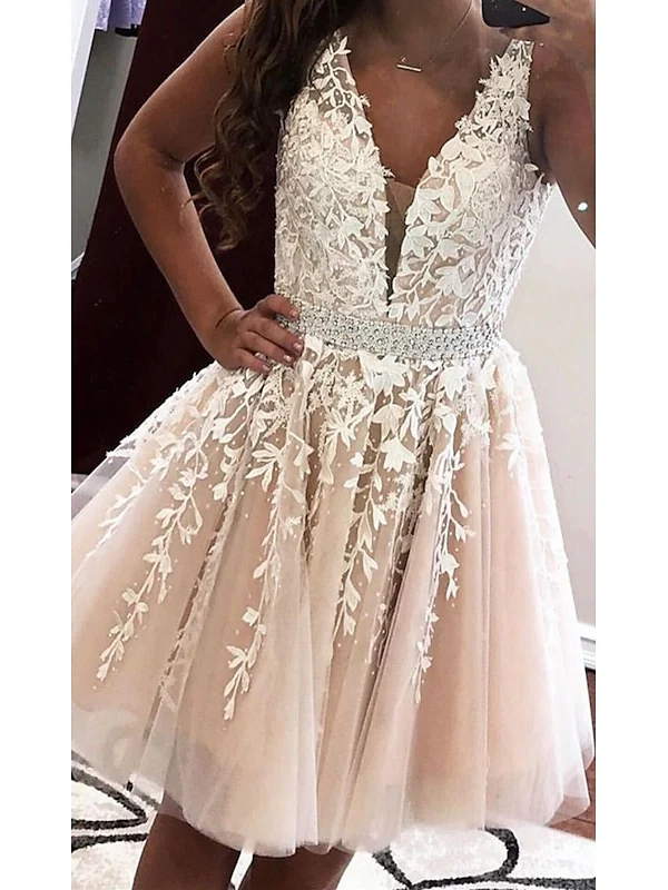 A-Line V-Neck Sleeveless Tulle Homecoming Dresses with Appliques - Image 3