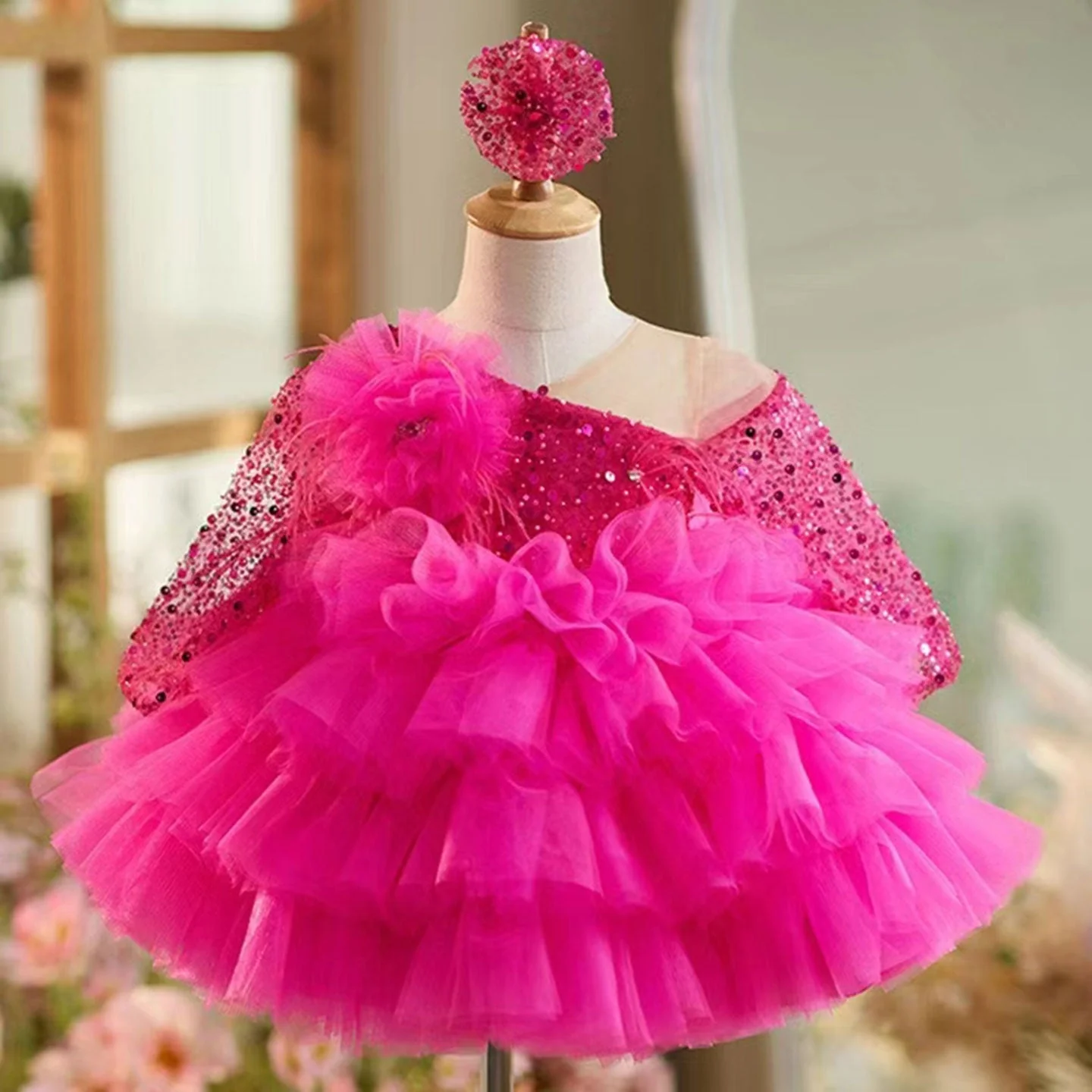 Ball Gown Long Sleeves Knee-Length Layered Baby Girl Party Dress with Flower & Feathers - Image 4