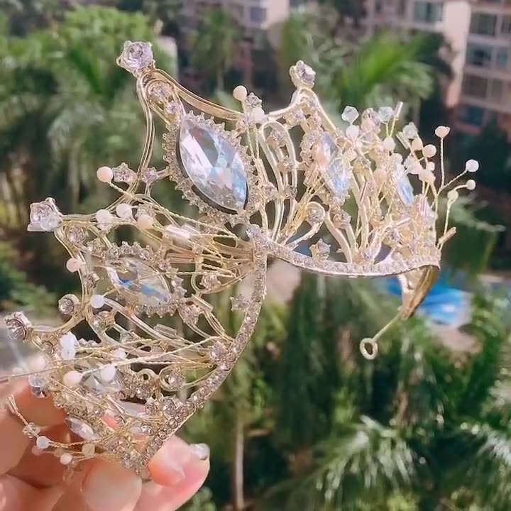 Children's Dress Accessories Vintage Elegant Crystal Crown Headpiece - Image 7