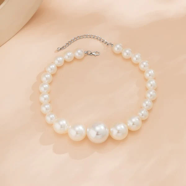 Classic/Elegant Pearl Necklace - Image 2