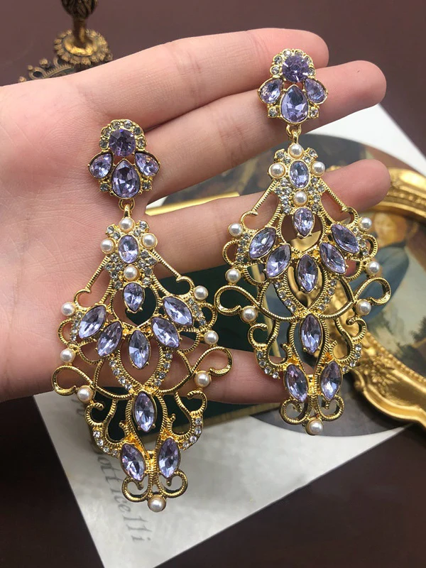 Hollow Carved Pattern Gemstones Light Luxury Gold-plated Shoulder-sweep Earrings - Image 4