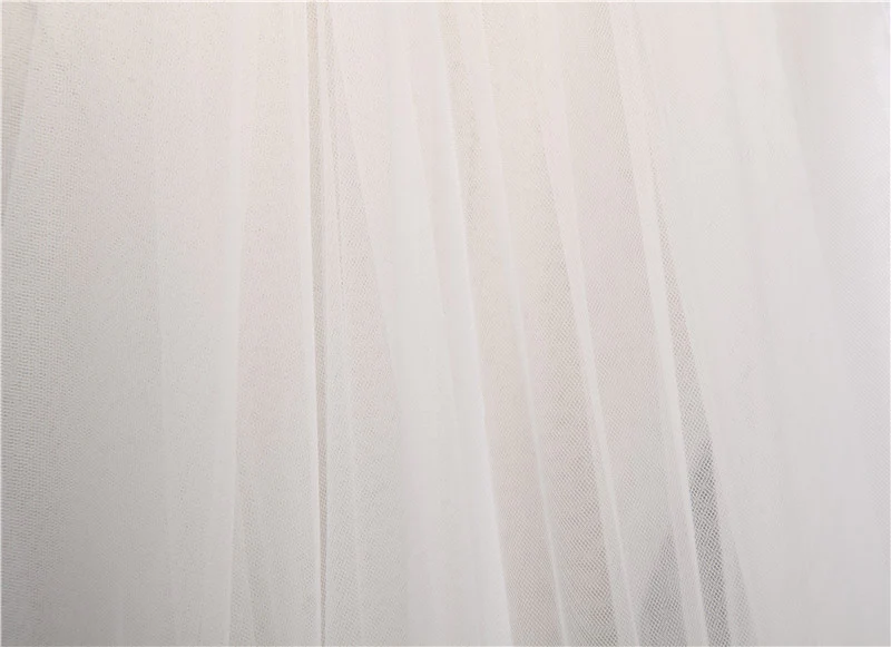 One-tier Long Lace Church Wedding Veils with Appliques - Image 5