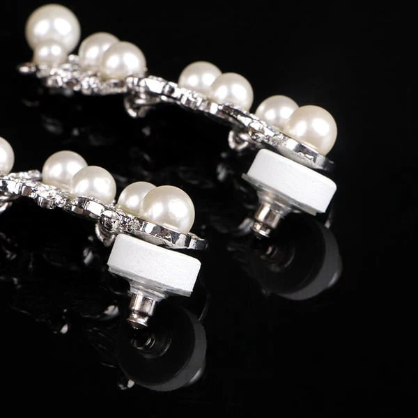 Luxurious Cubic Zirconia/Pearl Dangle Earrings - Image 4