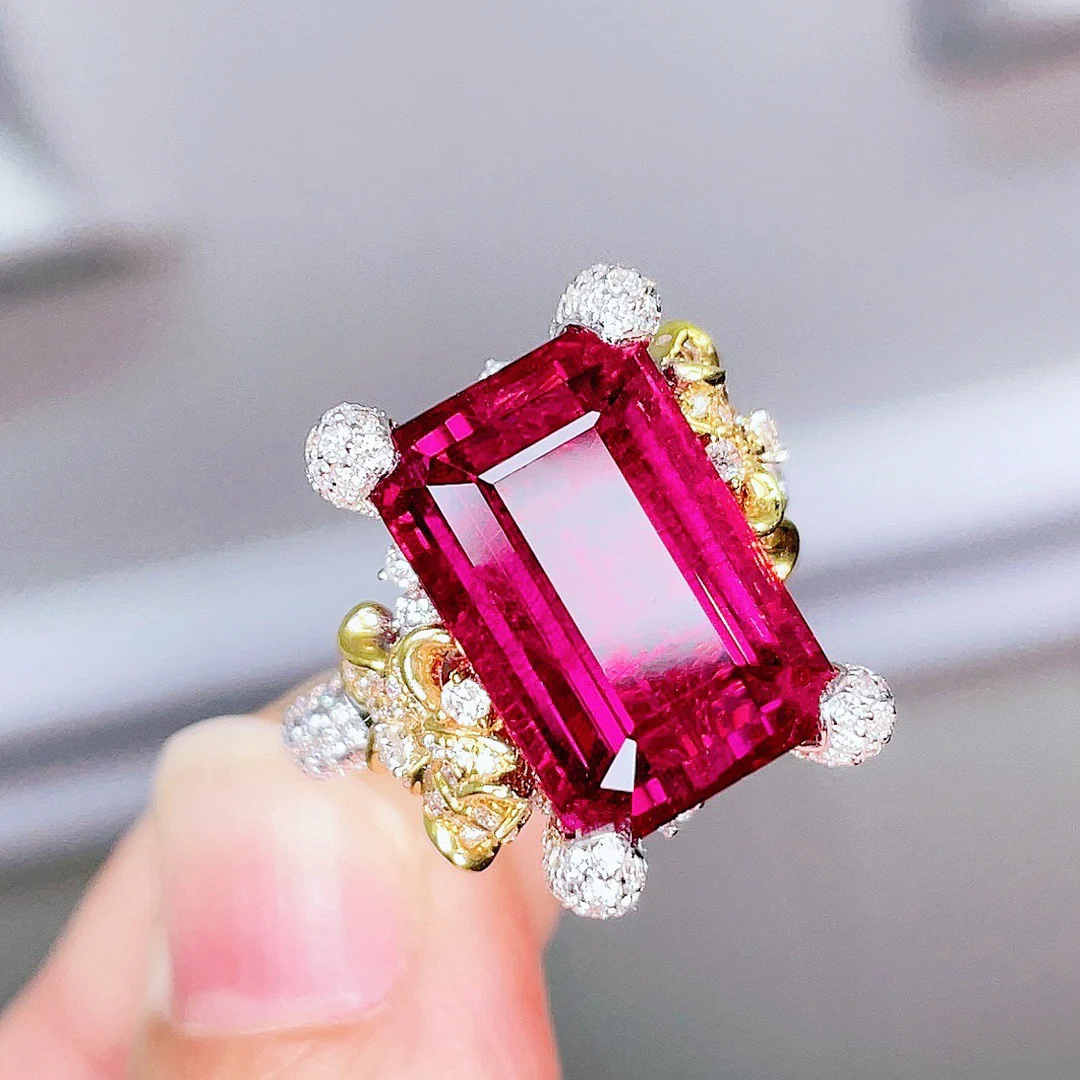 Luxurious Delicate Fuchsia Vintage Rhinestone Ring - Image 5
