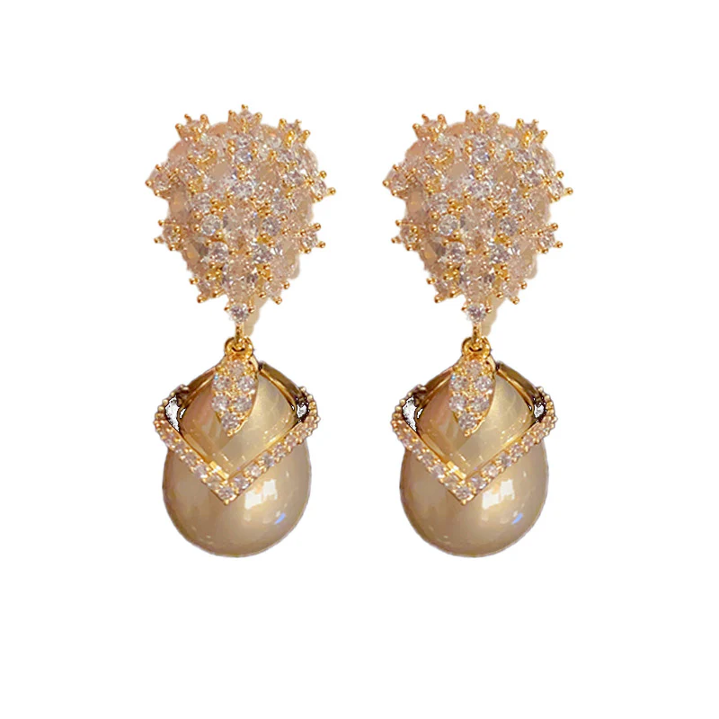 Luxury Champagne Artificial Pearl Earrings - Image 4