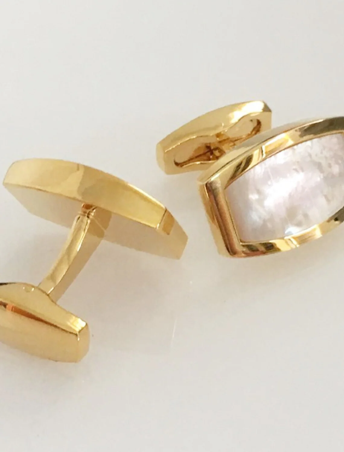 Men's 2Pcs Cufflinks Golden Geometric - Image 2