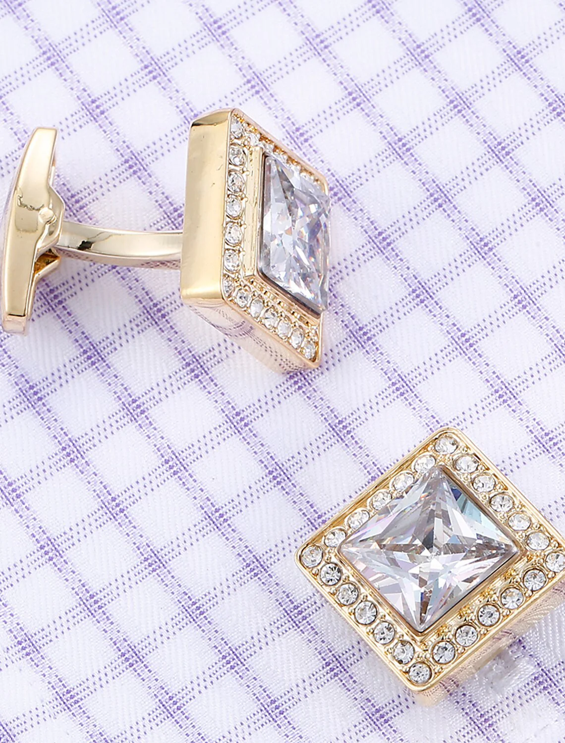 Men's 2Pcs Cufflinks Golden Geometric with Rhinestones - Image 4