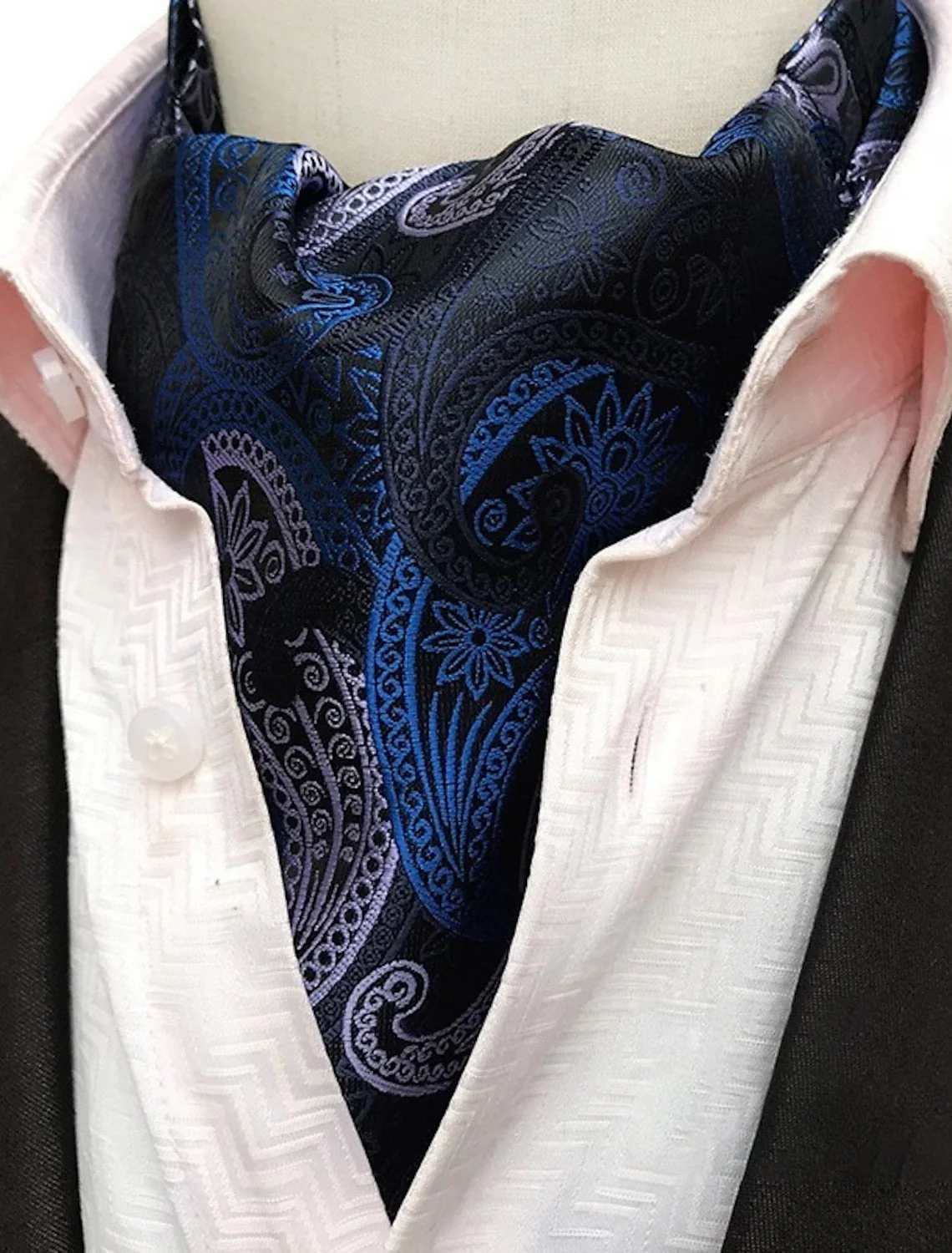 Men's Vintage Style Scarf Cravat - Image 2