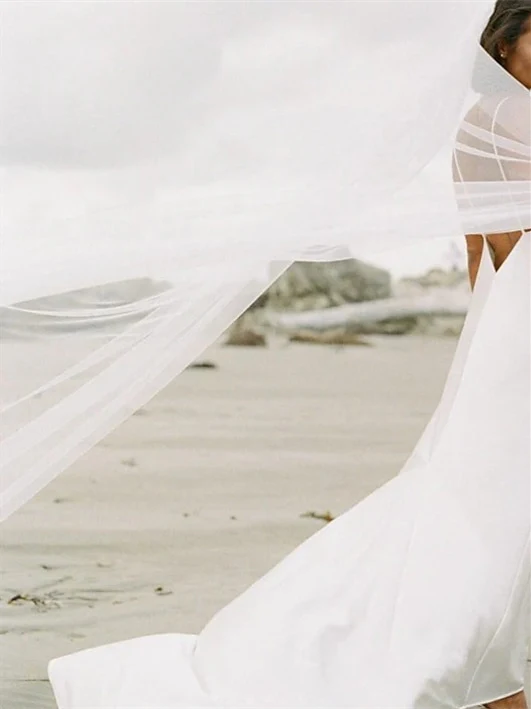 One-tier Formal Style Wedding Veils with Pure Color - Image 3