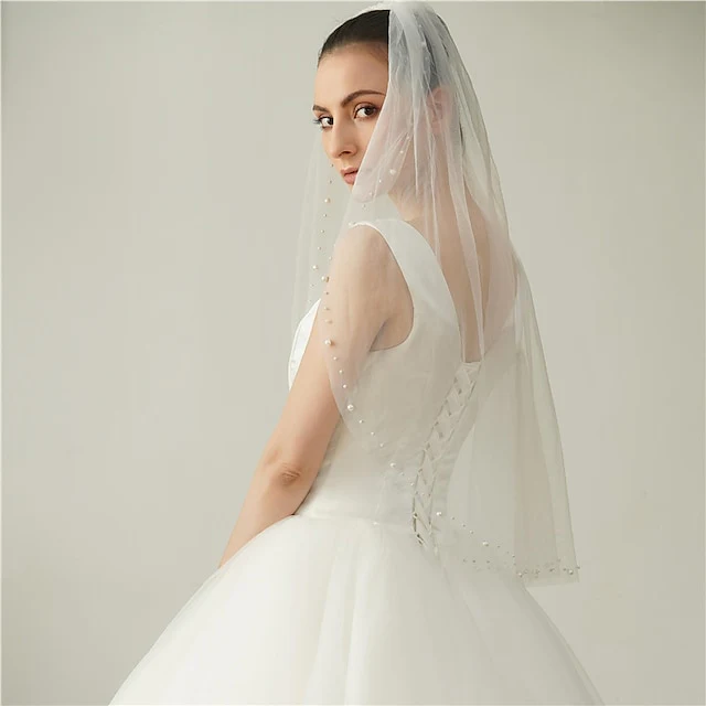 One-tier Pearl Wedding Veils Elbow Veils with Faux Pearl - Image 2