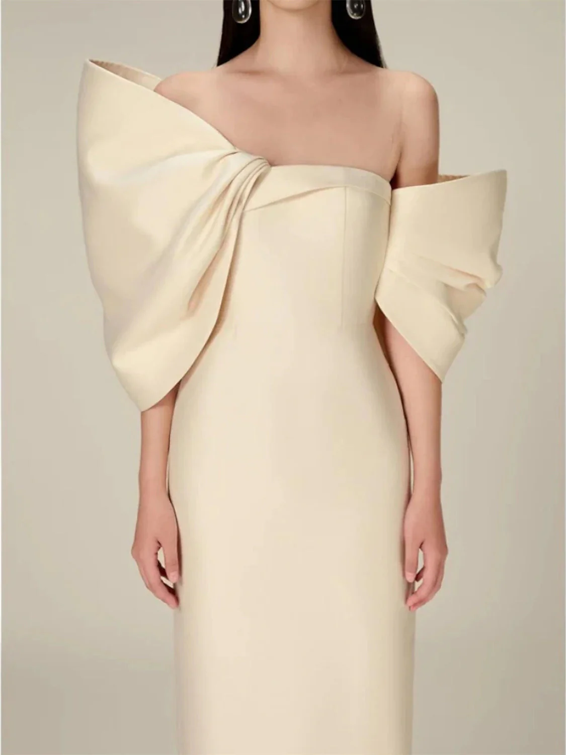 Sheath/Column Half Sleeve Off-the-Shoulder Evening Dresses With Bow(s) - Image 9
