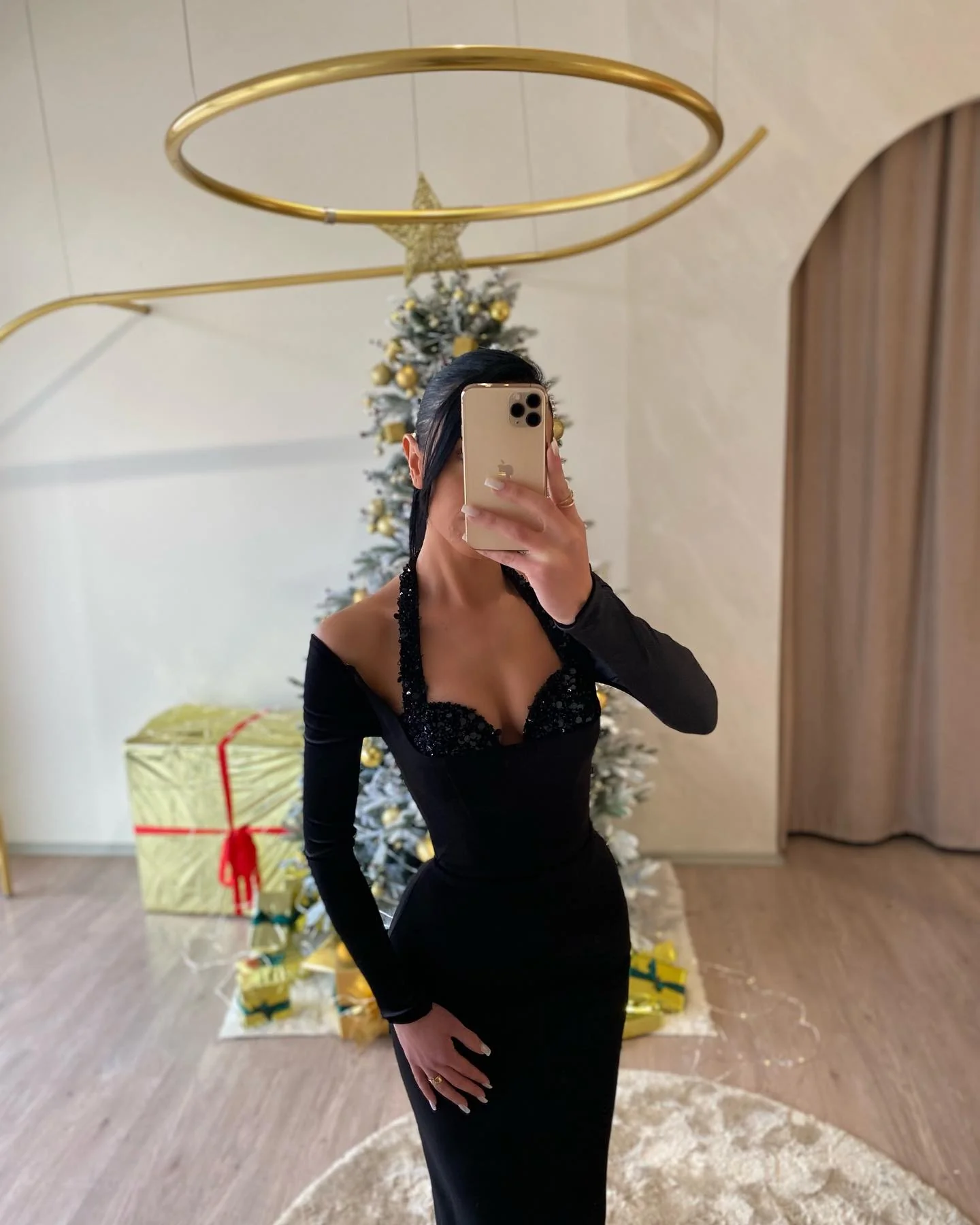 Sheath/Column Halter Sequins Evening Dresses Floor-length Sleeveless Party Dress - Image 2