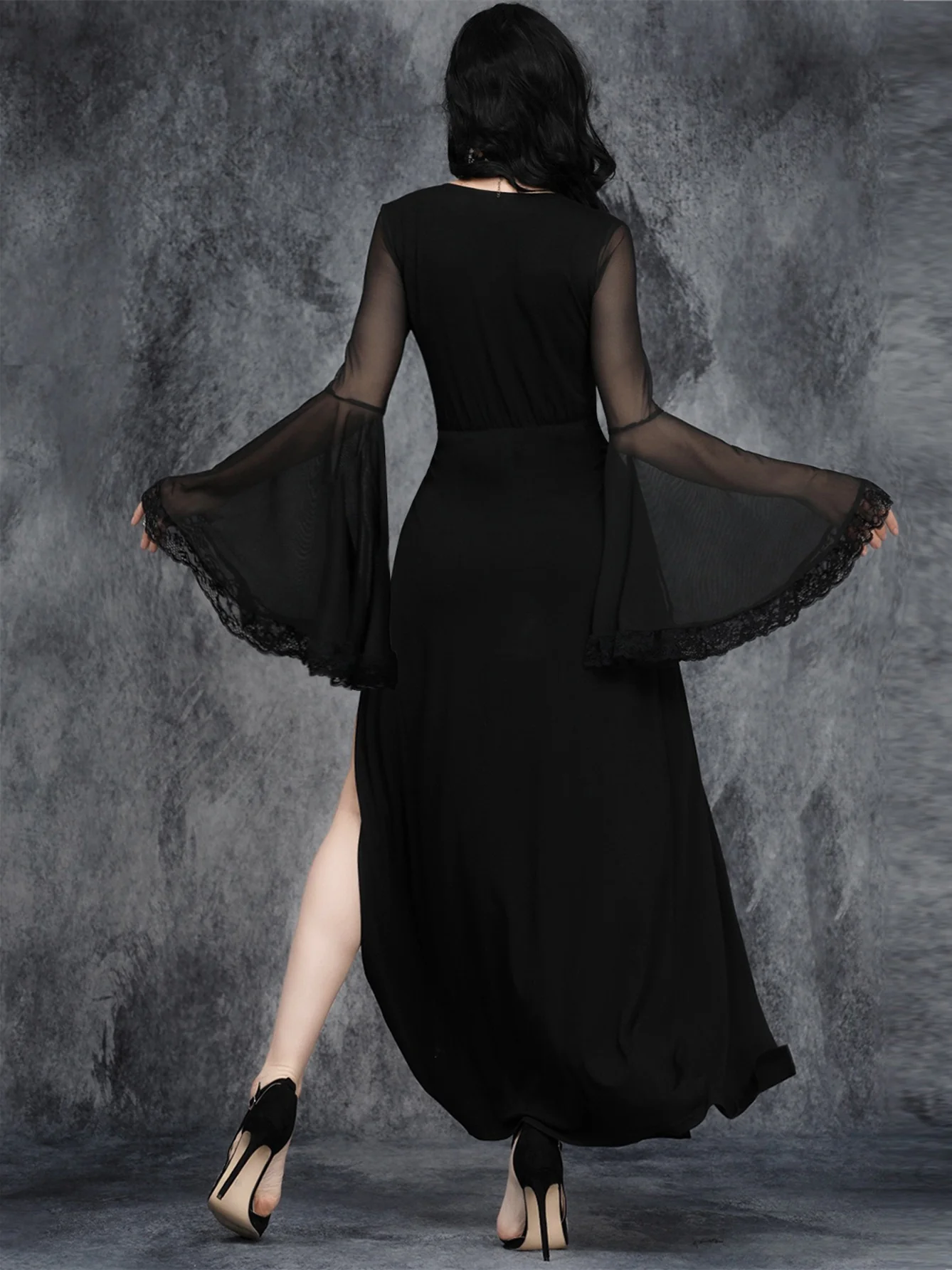 Sheath/Column Medieval Vintage Long Sleeves Split Side Dark Gothic Dresses - Image 2