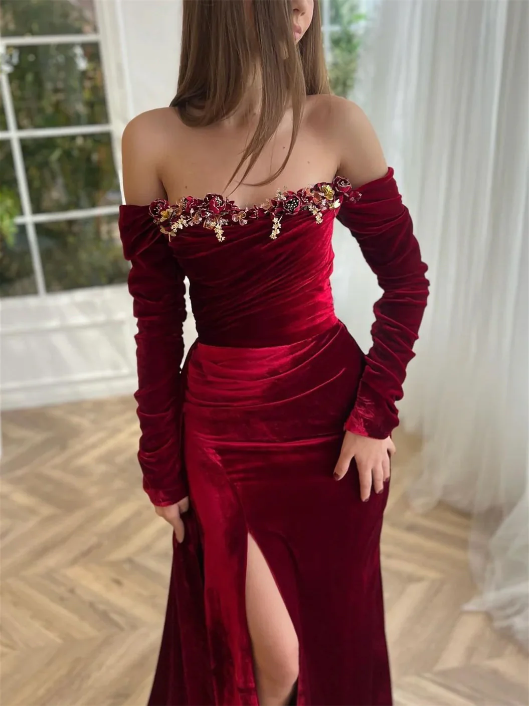 Sheath/Column Off-the-shoulder Long Sleeves Velvet luxury Evening Dresses - Image 3