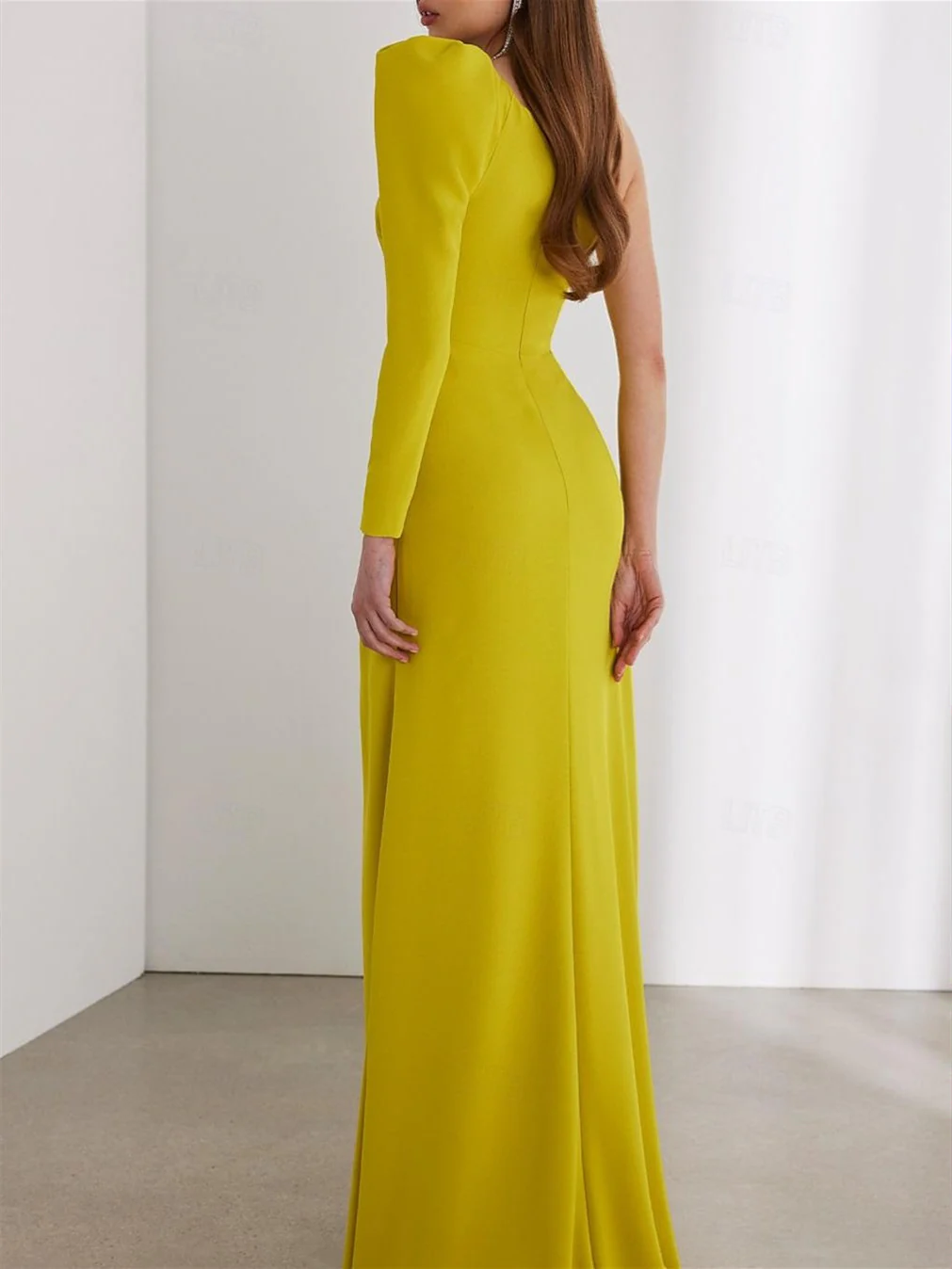 Sheath/Column One-Shoulder Split Side Wedding Guest Dress - Image 2