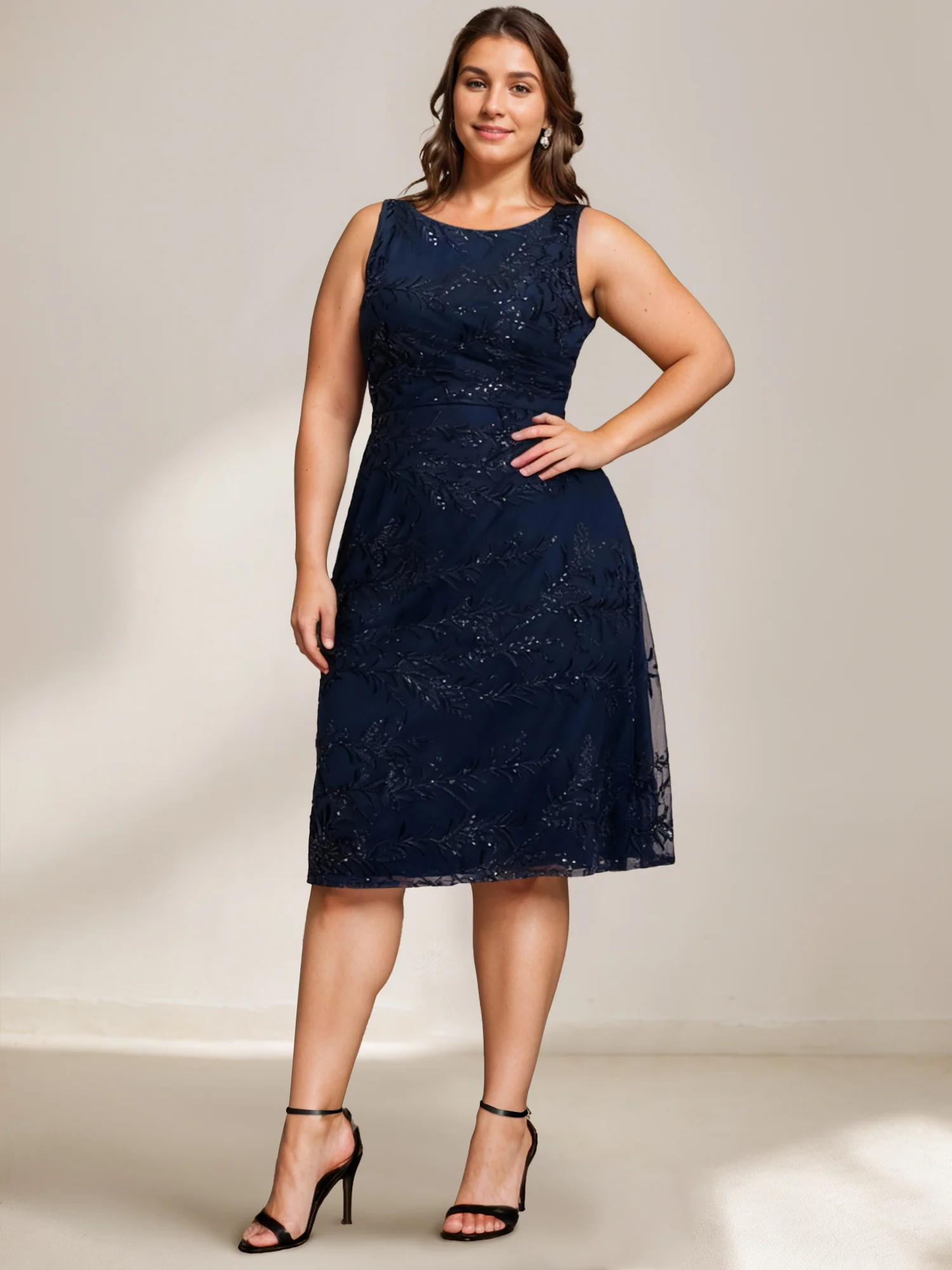Sheath/Column Scoop Chiffon Plus Size Mother of the Bride Dresses Sequins Lace with Wrap/Jacket - Image 3