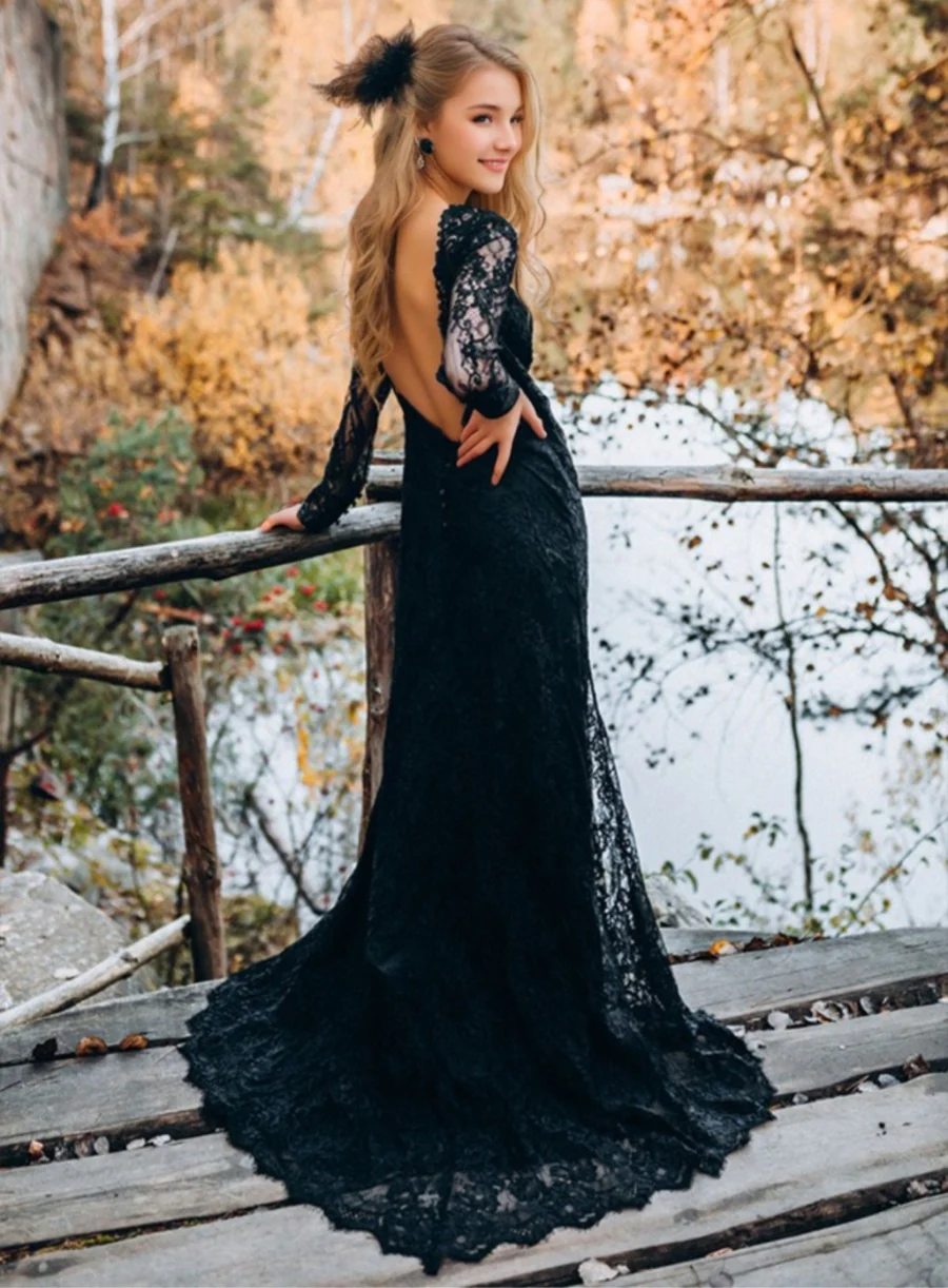 Sheath/Column Sexy Jewel Neck Long Sleeves Backless Sweep Train Black Wedding Dresses with Side Slit - Image 3