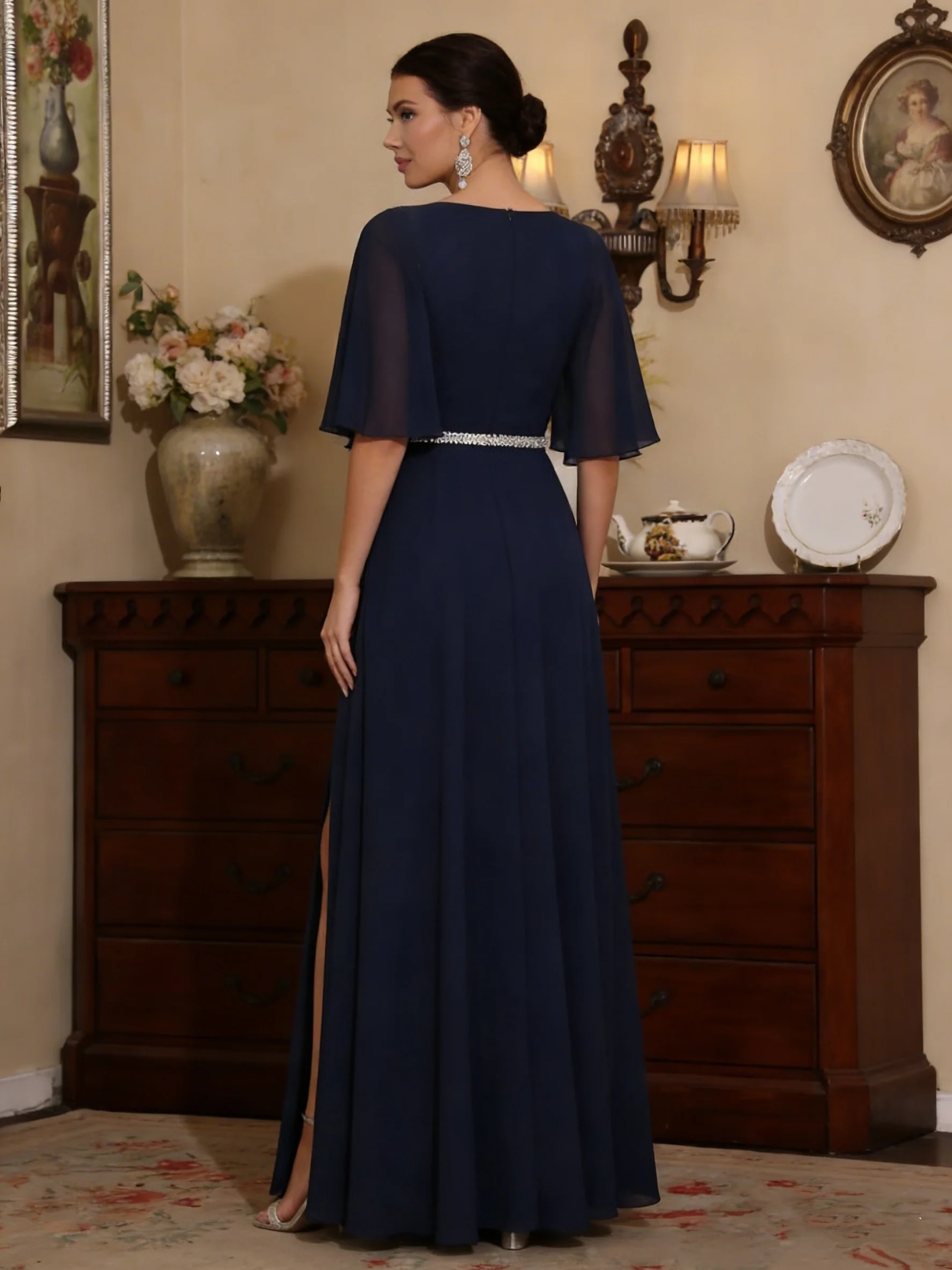 Sheath/Column V-Neck Chiffon Mother of the Bride Dresses with Split Side Floor-Length Sequins Short Sleeves - Image 2