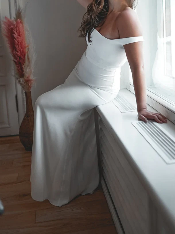 Trumpet/Mermaid Square Neck Floor-Length Wedding Dress - Image 3