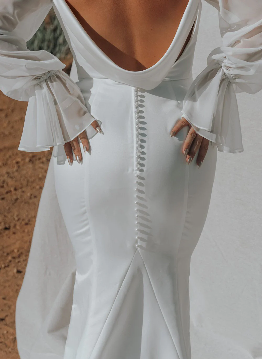 Trumpet/Mermaid V-Neck Long Sleeves Plus Size Wedding Dress - Image 3