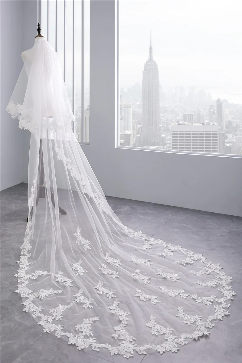 Two-tier Long Lace Wedding Veil with Appliques - Image 2