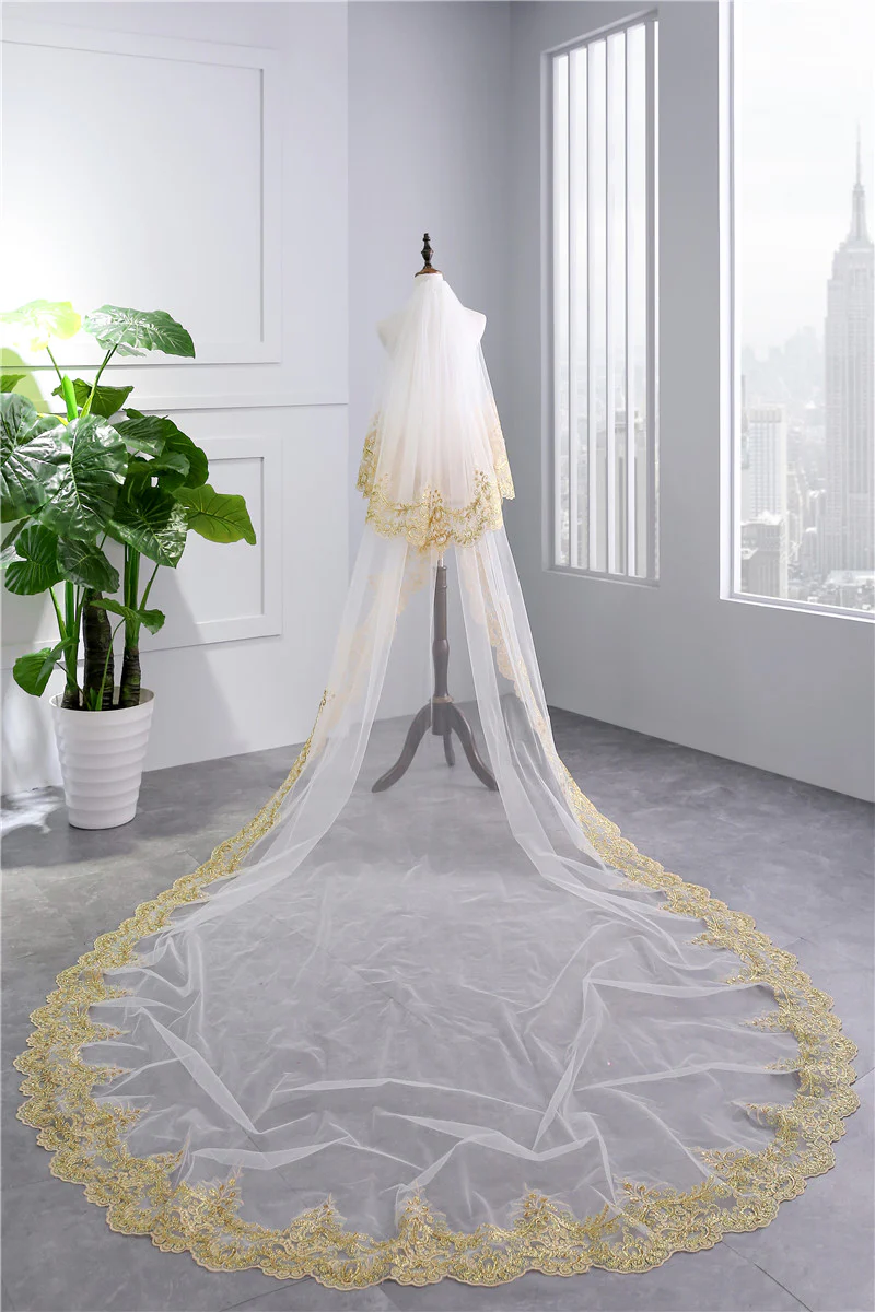 Two-tier Luxurious Wedding Veil with Golden Lace