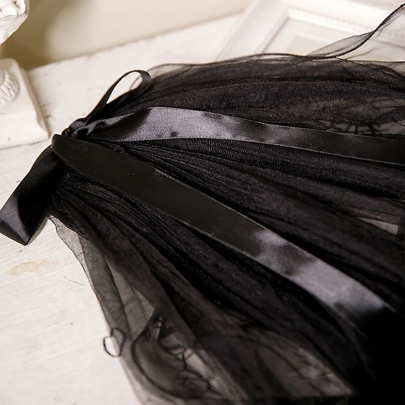 Two-tier Pearls Wedding Veil / Fingertip Veils - Image 5