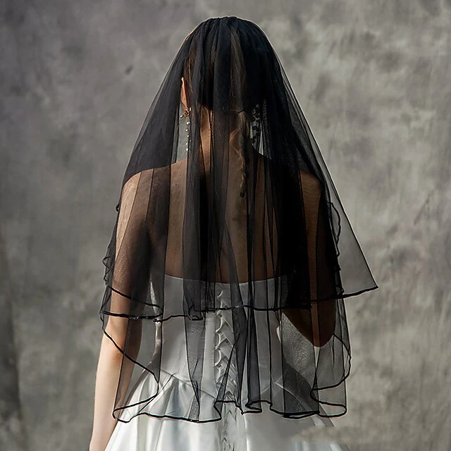 Two-tier Stylish / Classic & Timeless Wedding Veil Elbow Veils with Flower Comb / Pure Color Tulle - Image 3