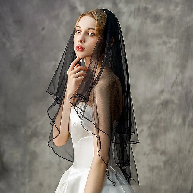 Two-tier Stylish / Classic & Timeless Wedding Veil Elbow Veils with Flower Comb / Pure Color Tulle - Image 4