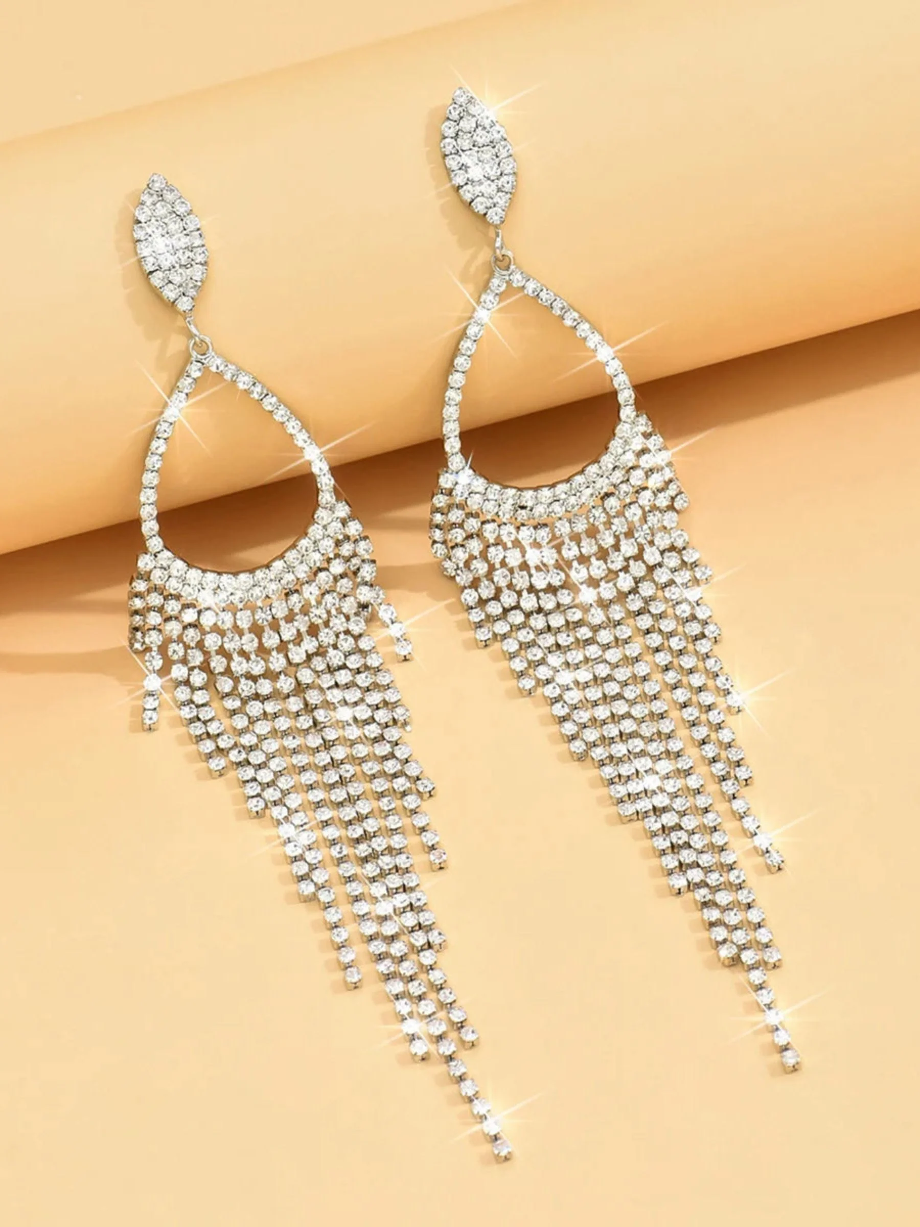 Women's Silver Luxury Exquisite Crystal Tassel Long Teardrop Earrings - Image 4