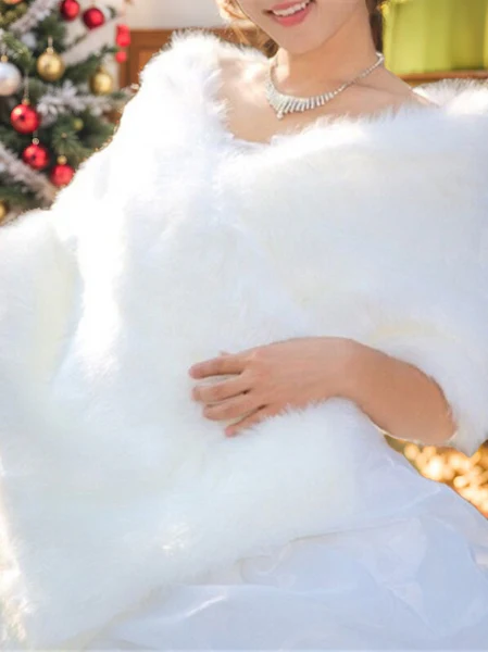 Women's Wedding Bridal Sleeveless Wrap/Shawls With Feathers / Fur - Image 5