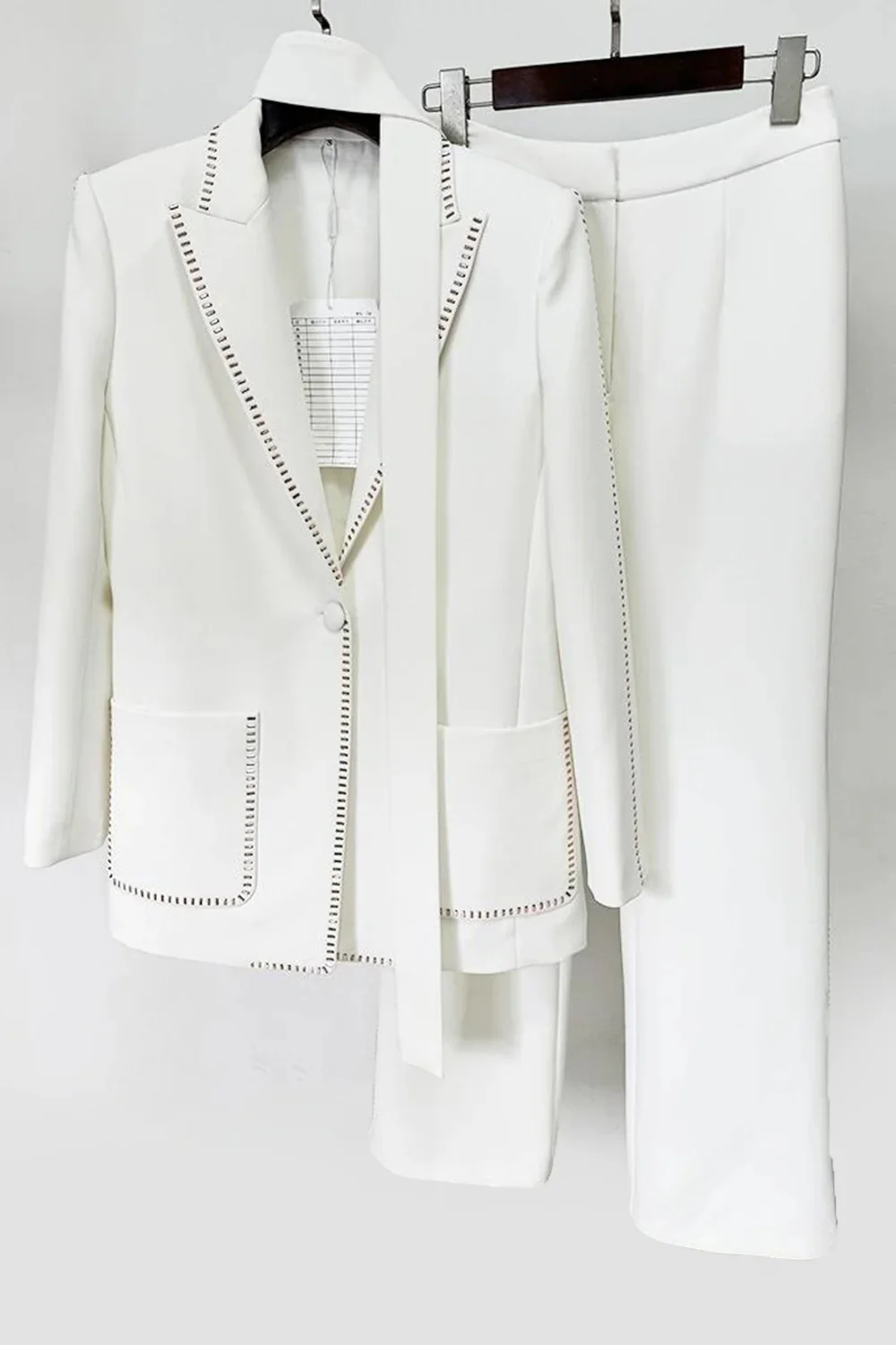 Women's White Scarf Peak Lapel 2 Pieces Suits - Image 3
