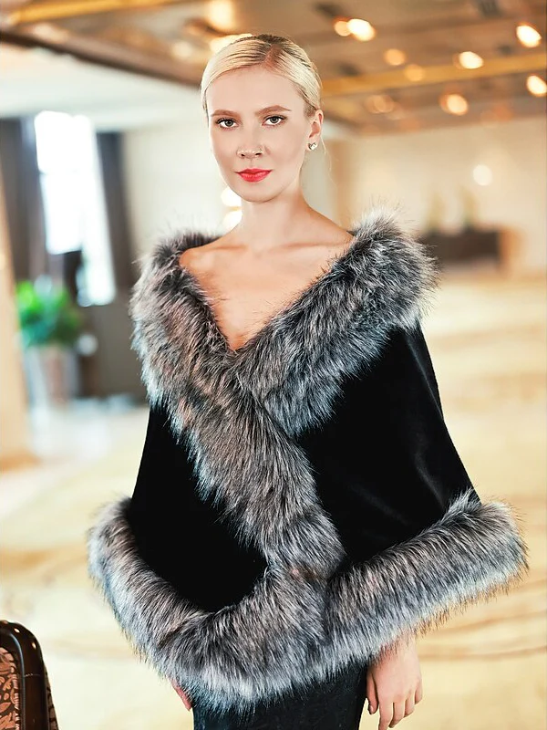 Women's Wrap Elegant Keep Warm Sleeveless Terylene Wedding Wraps With Feathers / Fur For Wedding Fall & Winter - Image 5